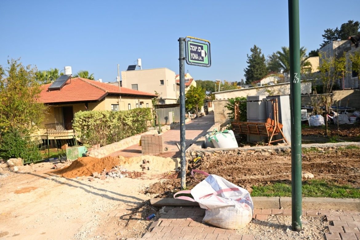 עבודות תשתית בסמטת יונה בקרית אתא | צילום: דוברות העירייה